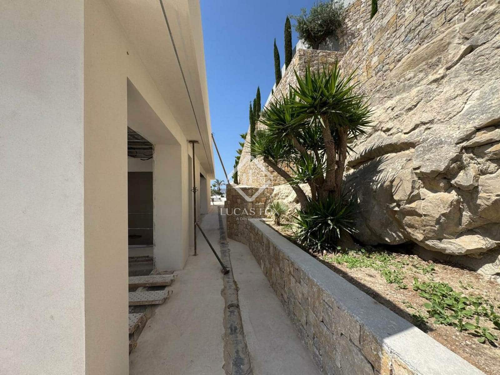 4 makuuhuone Huvila myytävänä paikassa Benissa mukana uima-altaan 
autotalli - 3 900 000 € (Ref: 8520711)