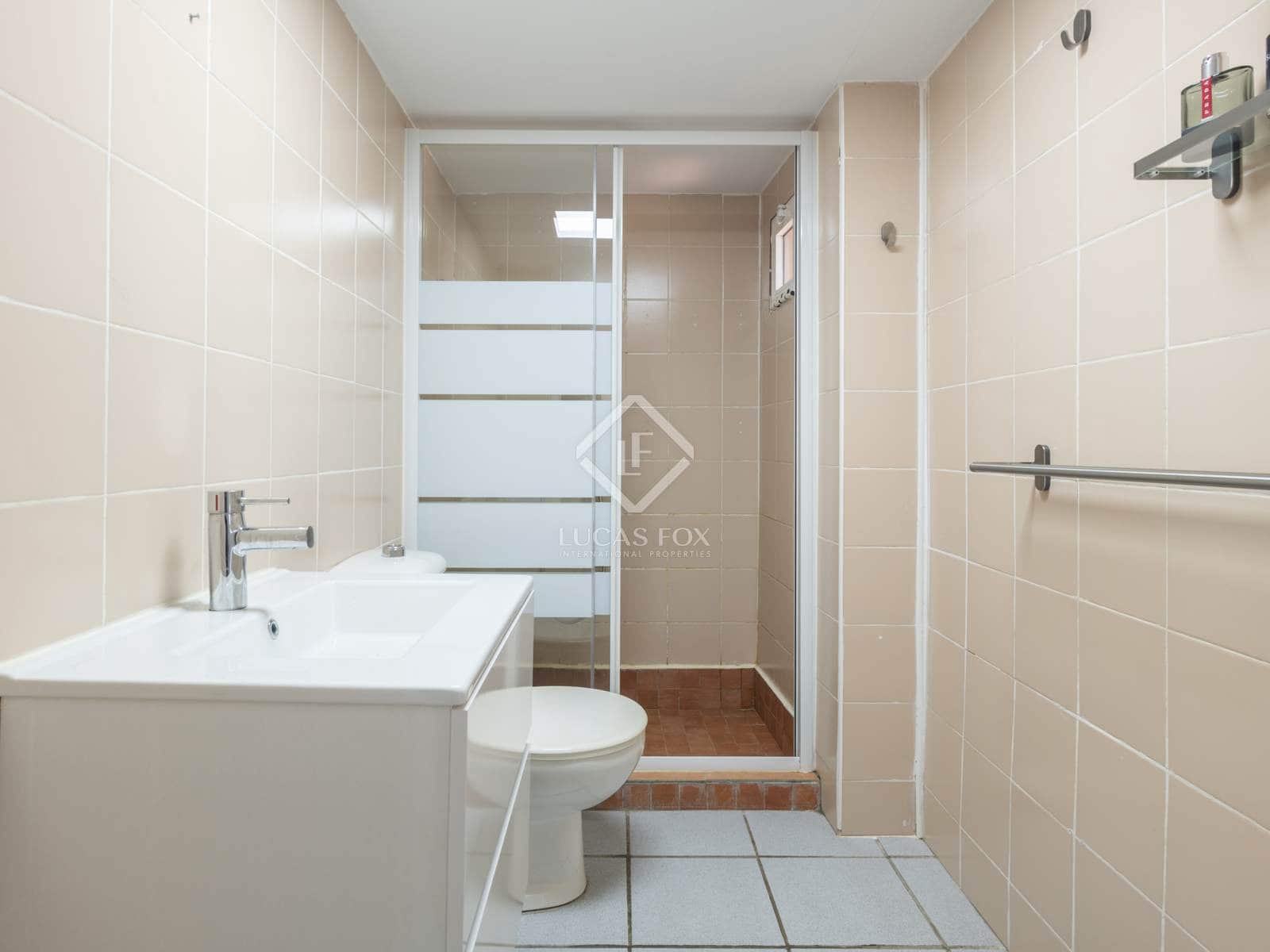 7 bedroom Villa for sale in Las Lagunas de Mijas with pool - € 1,000,000 (Ref: 8520712)