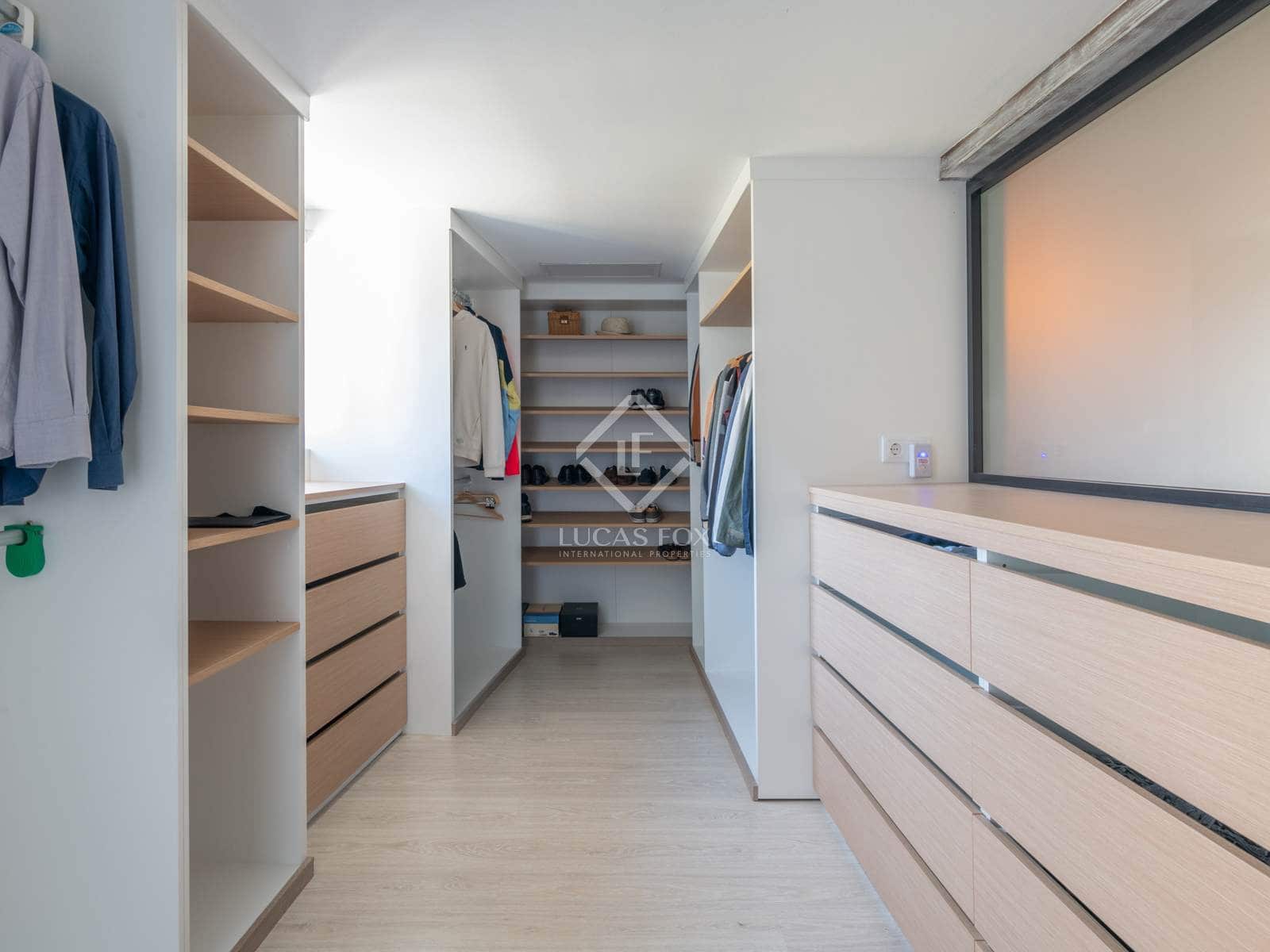 7 bedroom Villa for sale in Las Lagunas de Mijas with pool - € 1,000,000 (Ref: 8520712)