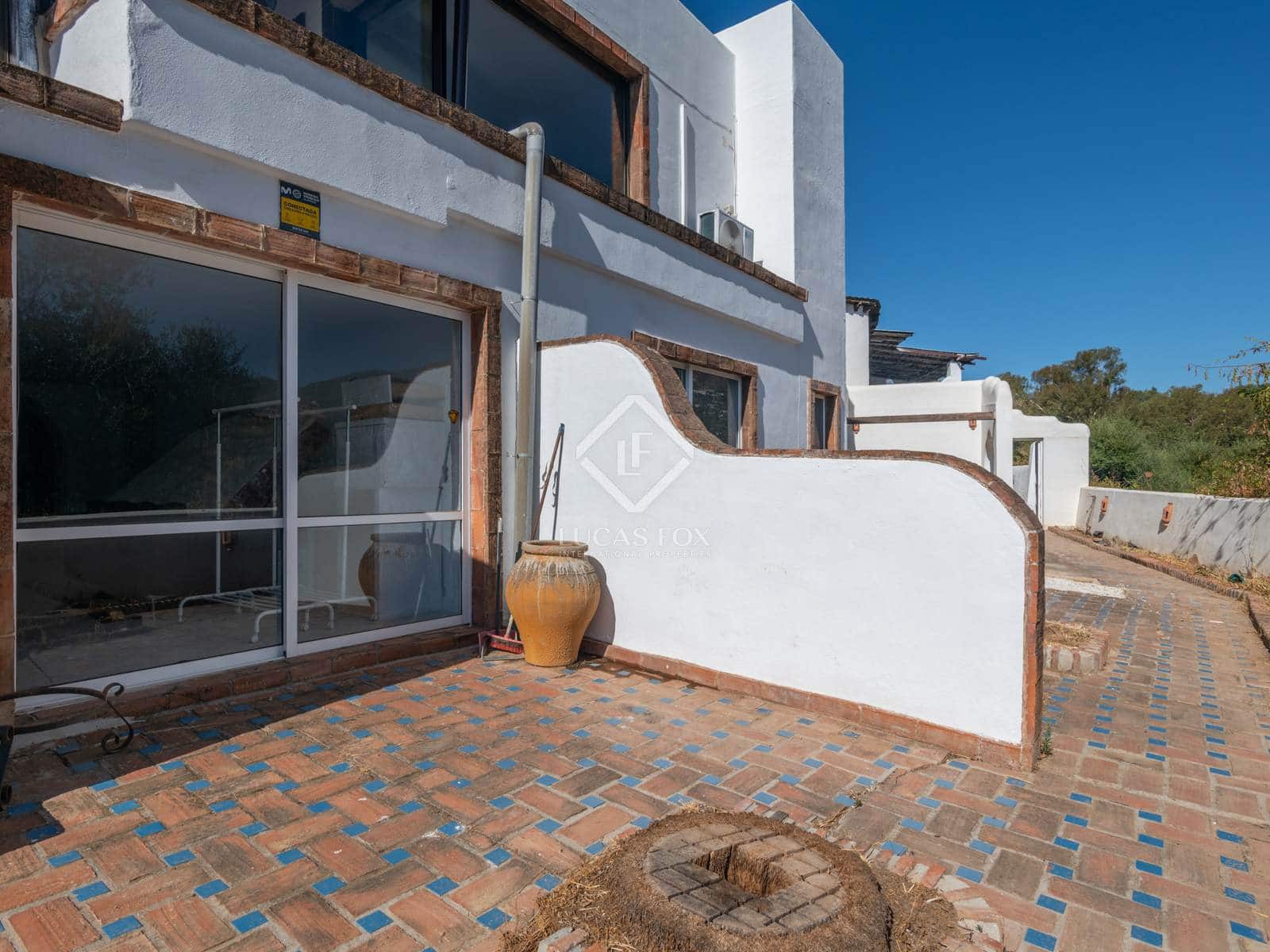 7 bedroom Villa for sale in Las Lagunas de Mijas with pool - € 1,000,000 (Ref: 8520712)