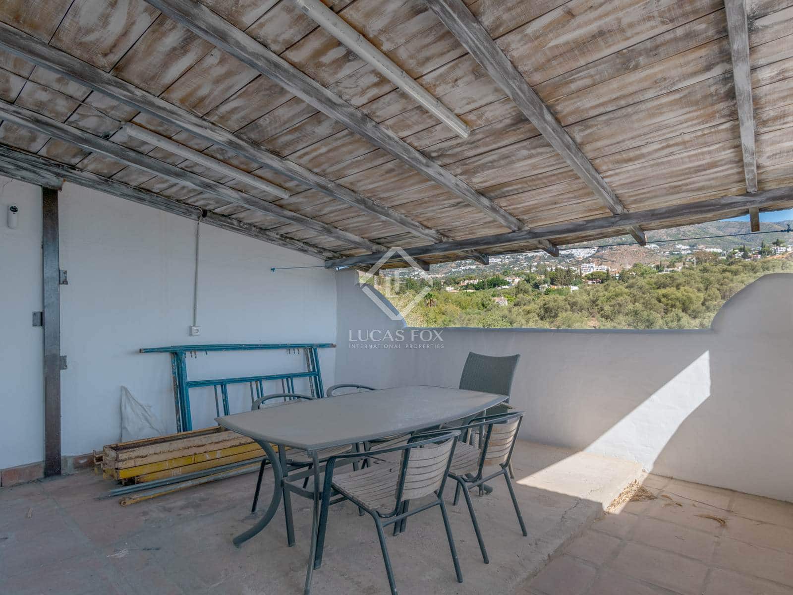 7 bedroom Villa for sale in Las Lagunas de Mijas with pool - € 1,000,000 (Ref: 8520712)