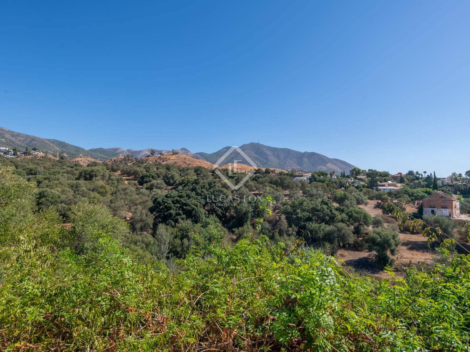 7 bedroom Villa for sale in Las Lagunas de Mijas with pool - € 1,000,000 (Ref: 8520712)