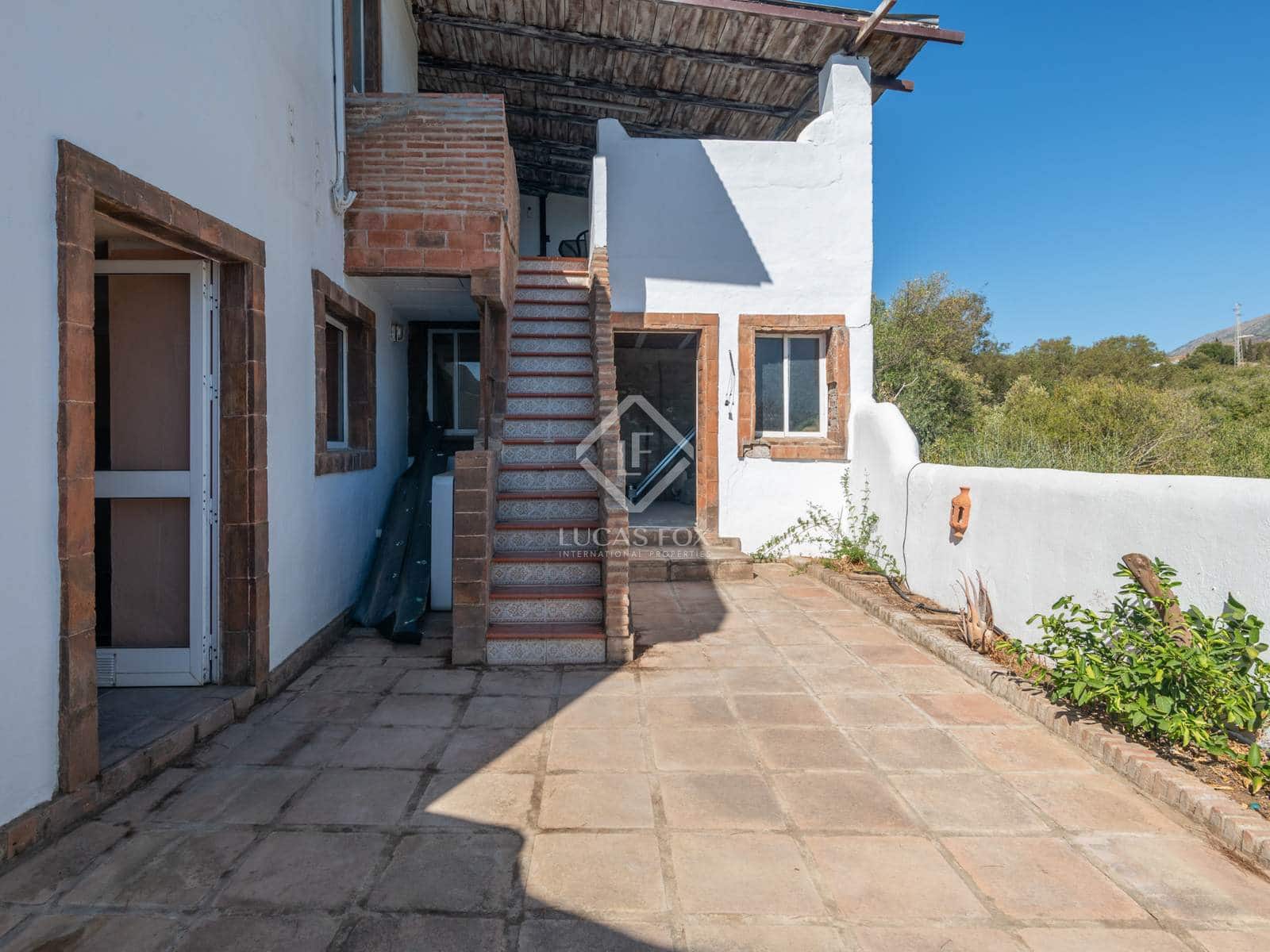 7 bedroom Villa for sale in Las Lagunas de Mijas with pool - € 1,000,000 (Ref: 8520712)