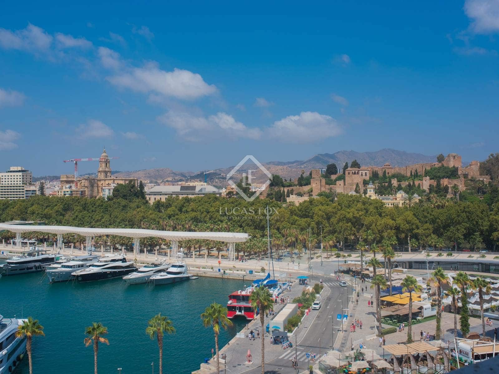 4 soveværelse Lejlighed til salg i Malaga by med garage - € 1.200.000 (Ref: 8524512)