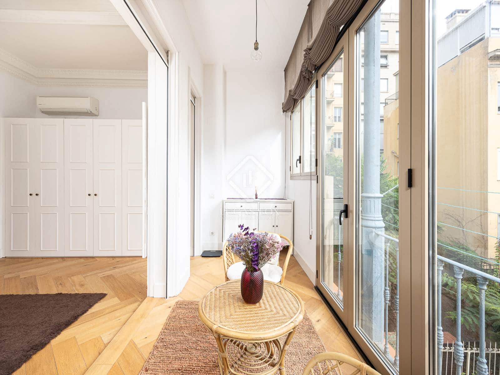 3 slaapkamer Appartement te huur in Barcelona stad - € 3.500 (Ref: 8524648)