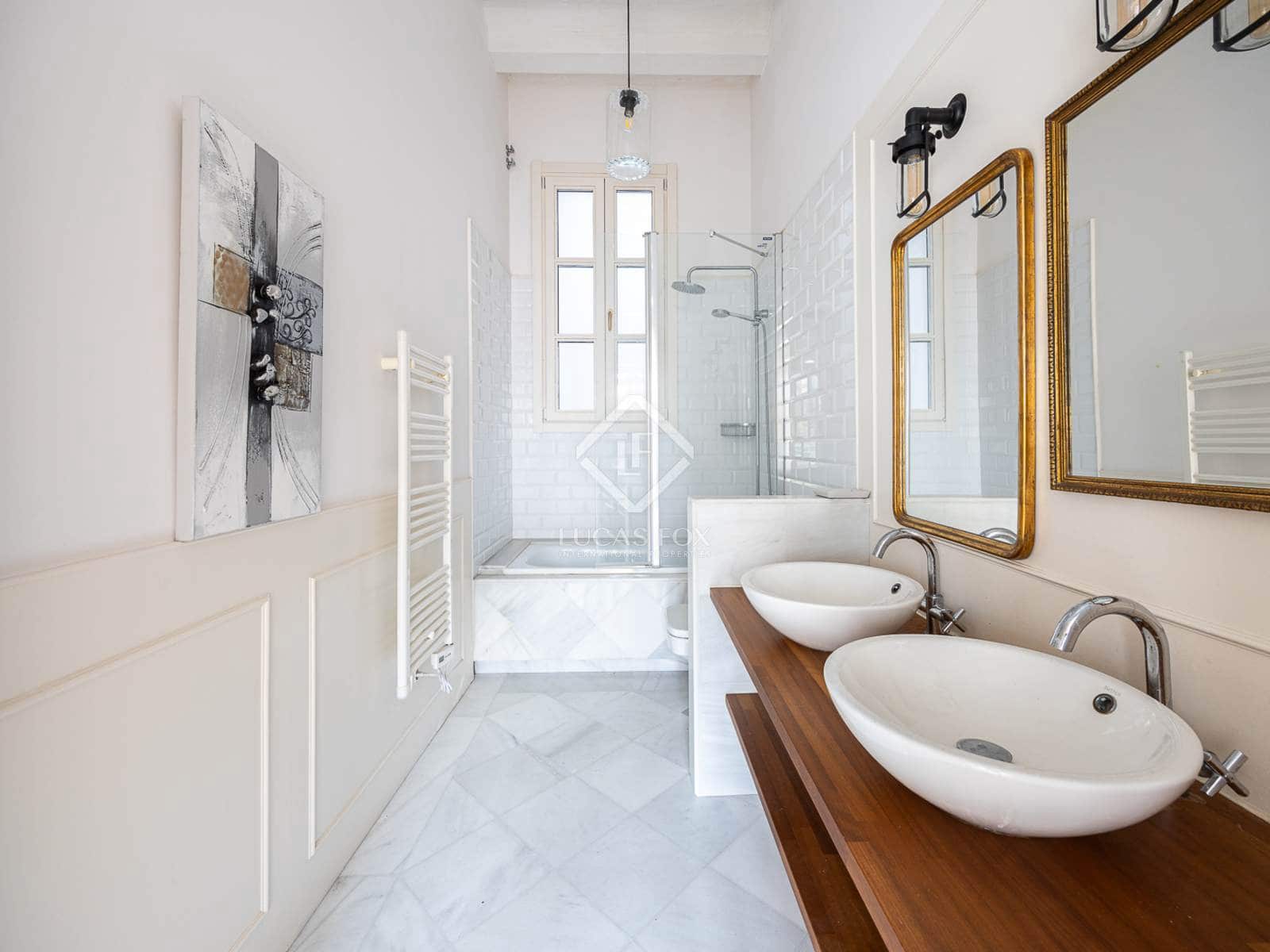 3 slaapkamer Appartement te huur in Barcelona stad - € 3.500 (Ref: 8524648)