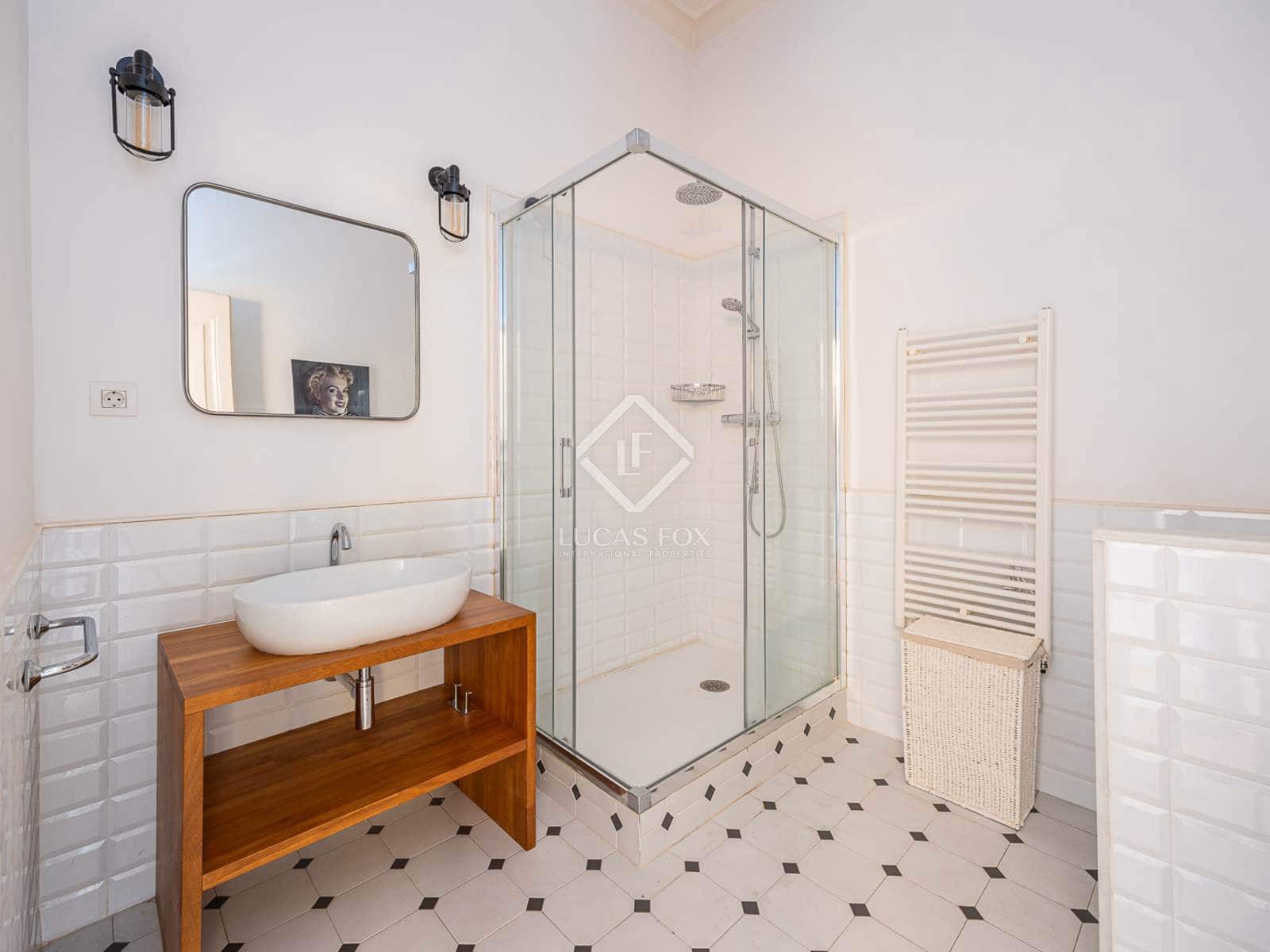 3 slaapkamer Appartement te huur in Barcelona stad - € 3.500 (Ref: 8524648)