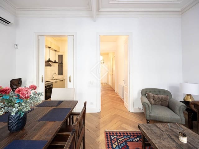 3 quarto Apartamento para arrendar em Barcelona cidade - 3 500 € (Ref: 8524648)