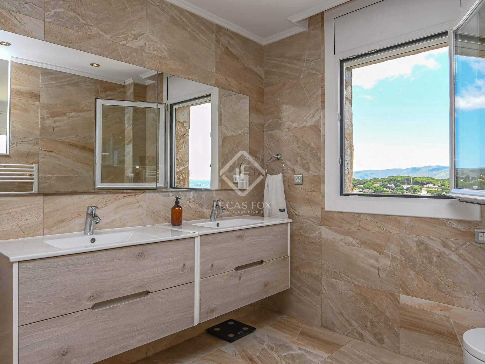 7 soverom Villa til salgs i Calonge i Sant Antoni med svømmebasseng garasje - € 1 300 000 (Ref: 8525118)