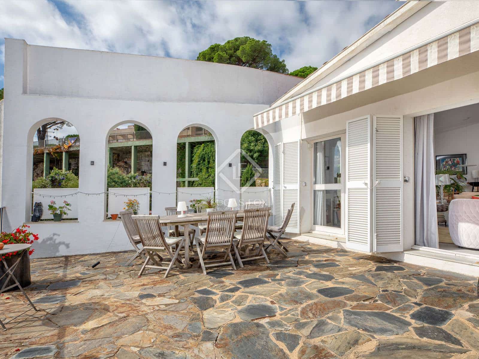 6 slaapkamer Villa te koop in Platja d'Aro met zwembad garage - € 1.200.000 (Ref: 8528229)