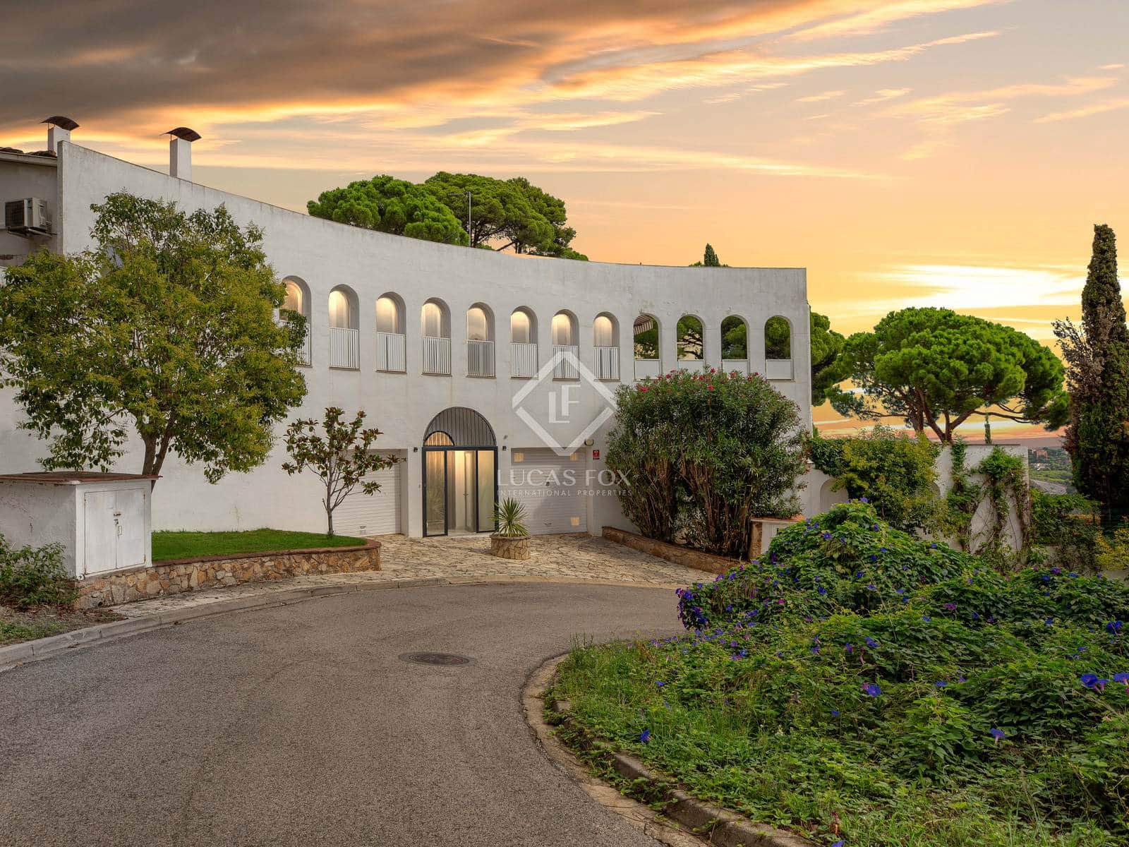 6 slaapkamer Villa te koop in Platja d'Aro met zwembad garage - € 1.200.000 (Ref: 8528229)