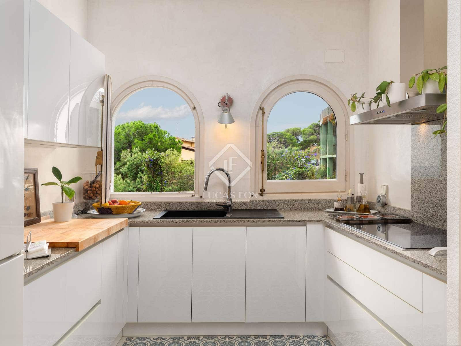 6 slaapkamer Villa te koop in Platja d'Aro met zwembad garage - € 1.200.000 (Ref: 8528229)