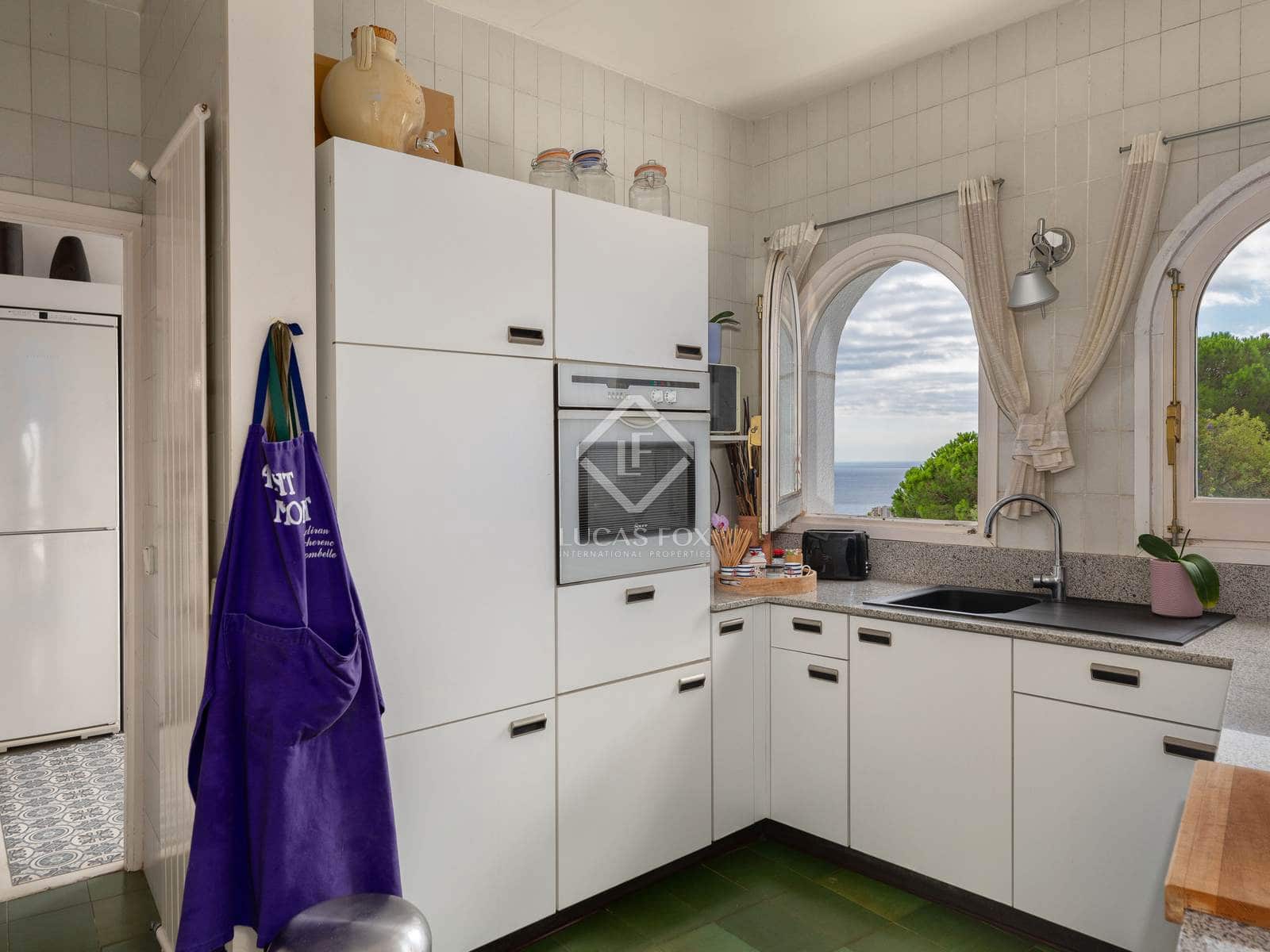 6 slaapkamer Villa te koop in Platja d'Aro met zwembad garage - € 1.200.000 (Ref: 8528229)