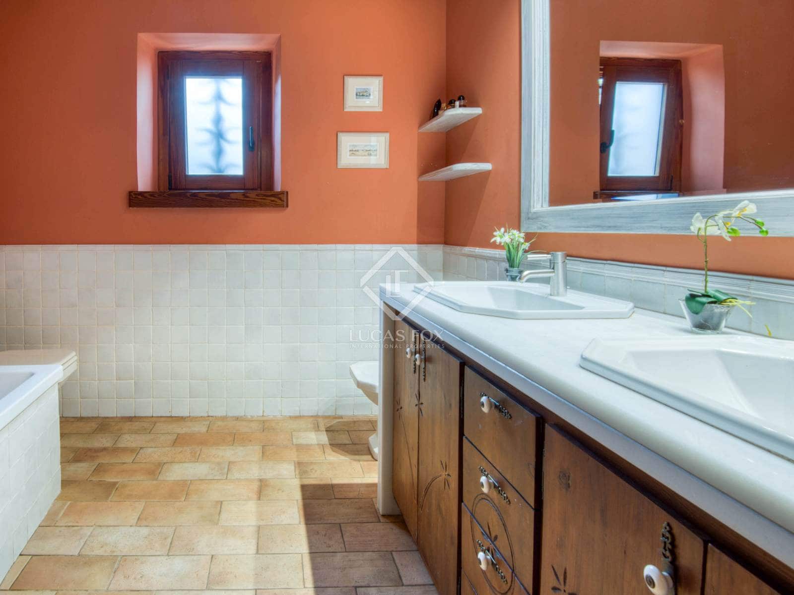 4 slaapkamer Villa te koop in Sant Feliu de Guixols met zwembad garage - € 2.800.000 (Ref: 8528875)