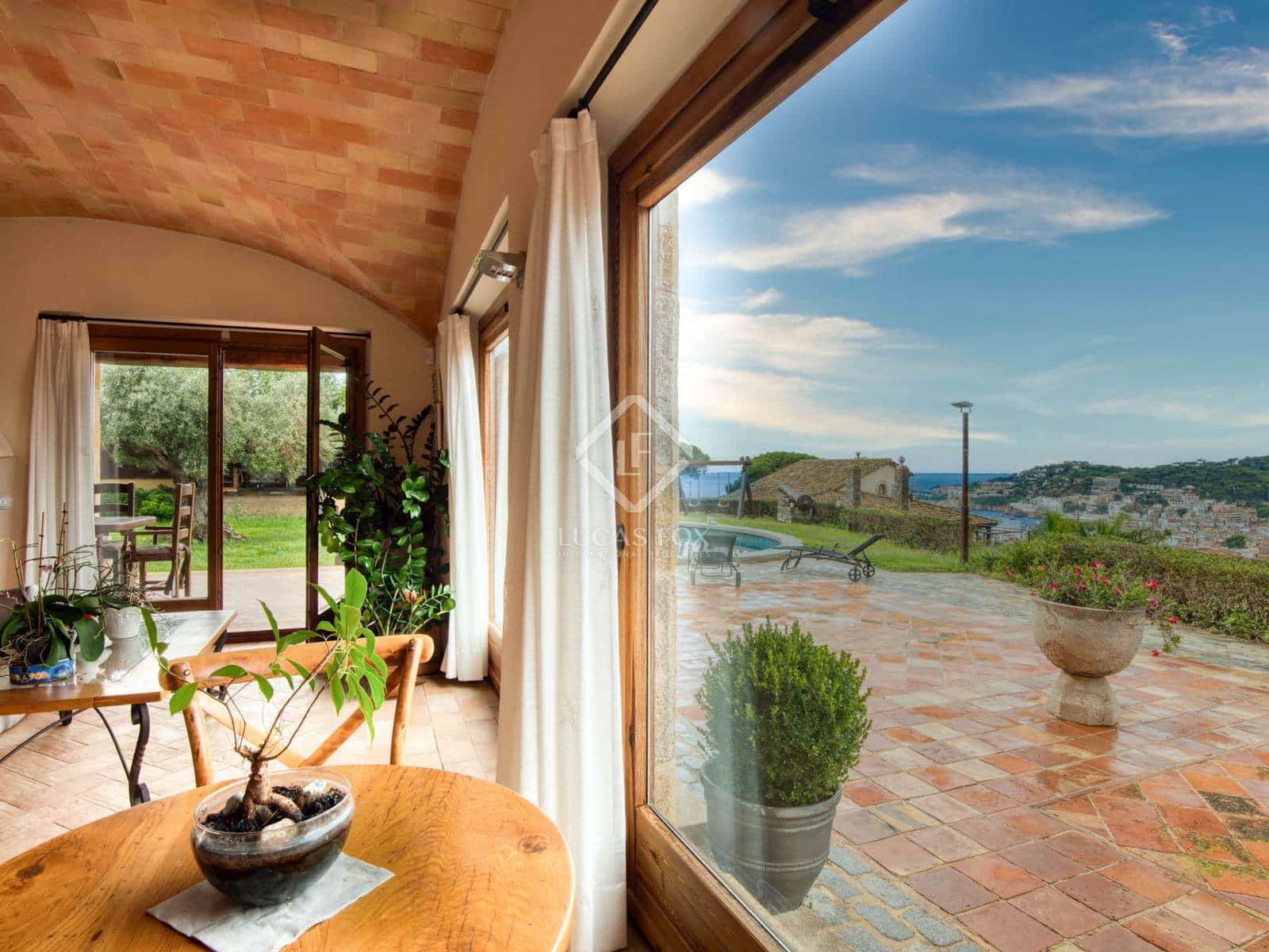 4 slaapkamer Villa te koop in Sant Feliu de Guixols met zwembad garage - € 2.800.000 (Ref: 8528875)