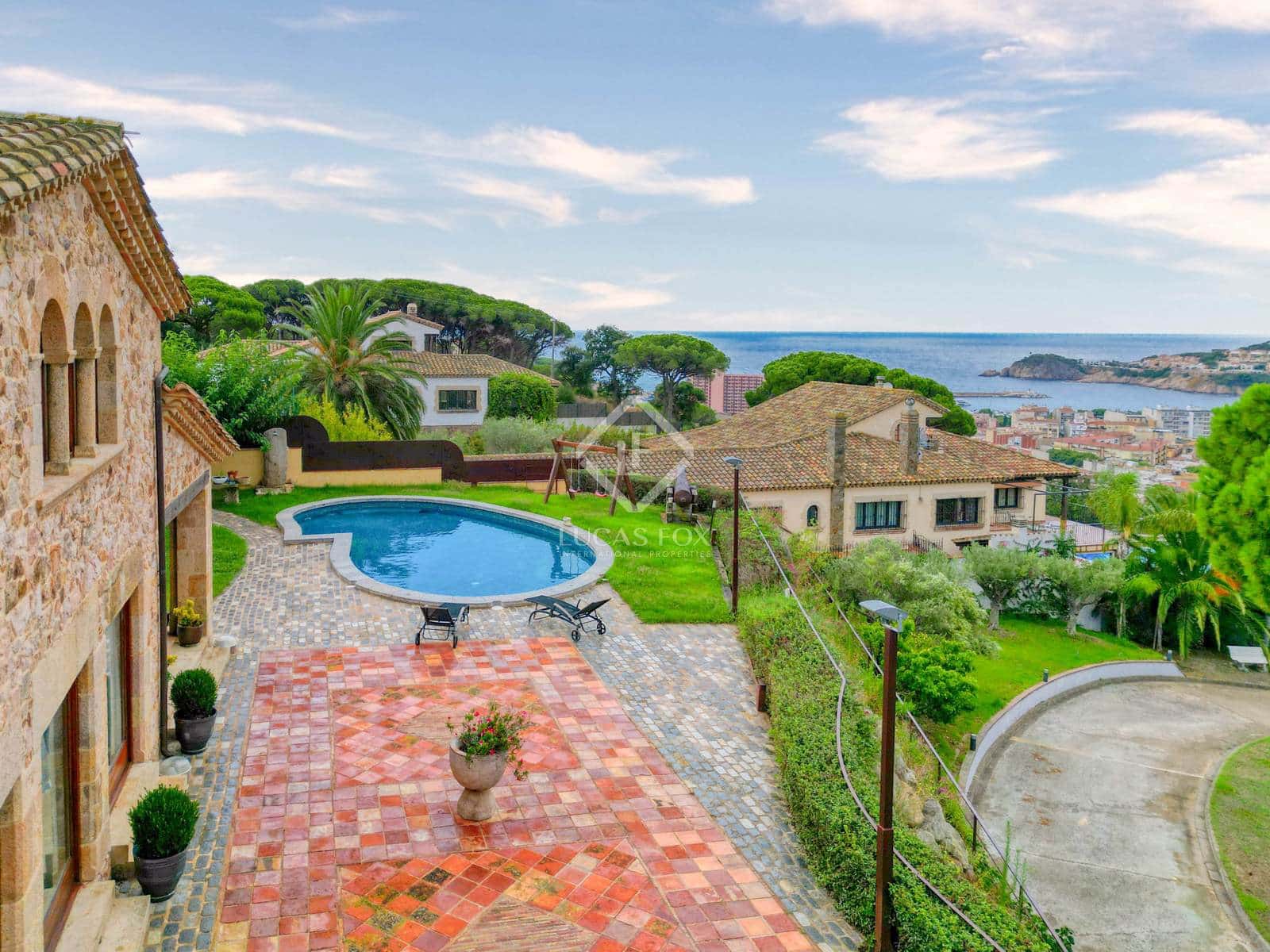 4 slaapkamer Villa te koop in Sant Feliu de Guixols met zwembad garage - € 2.800.000 (Ref: 8528875)