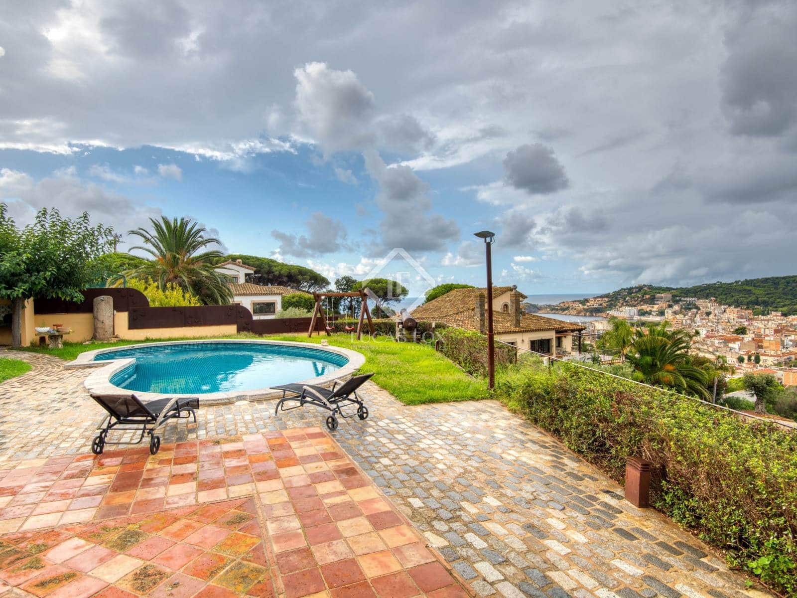 4 slaapkamer Villa te koop in Sant Feliu de Guixols met zwembad garage - € 2.800.000 (Ref: 8528875)