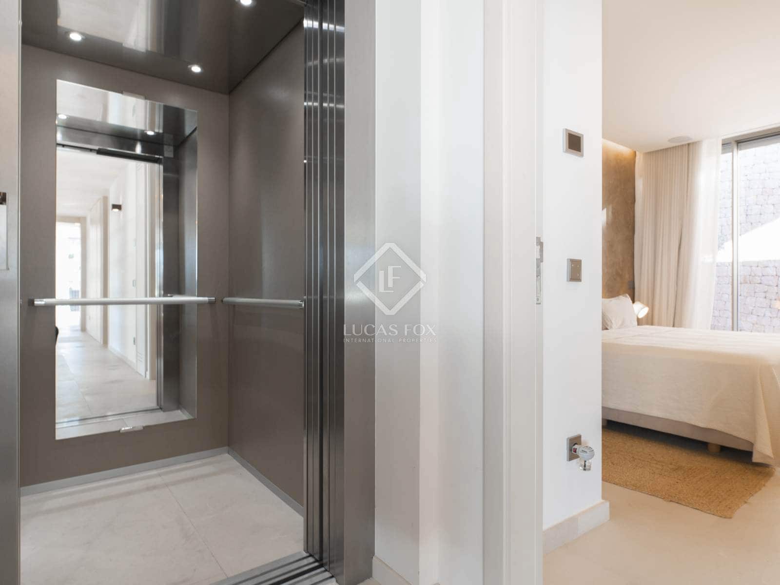 6 Zimmer Villa zu verkaufen in Santa Eulalia / Santa Eularia mit Pool Garage - 9.000.000 € (Ref: 8530722)