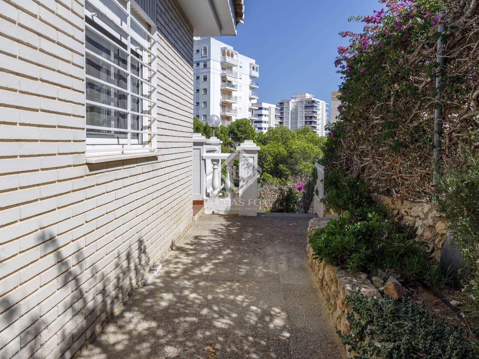 4 soverom Villa til salgs i Cullera med svømmebasseng garasje - € 475 000 (Ref: 8530724)