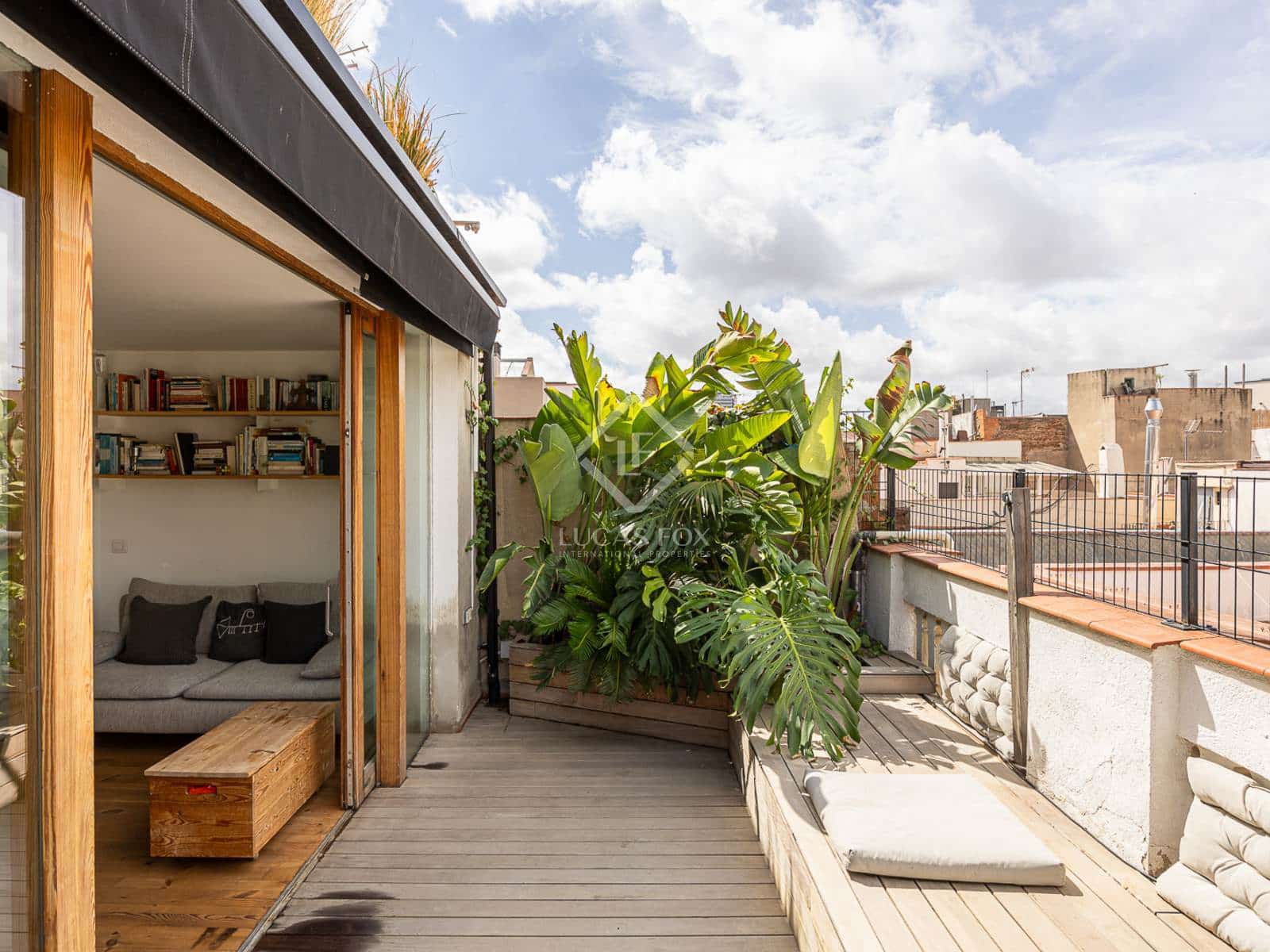 1 sypialnia Penthouse na sprzedaż w Miasto Barcelona - 650 000 € (Ref: 8532852)