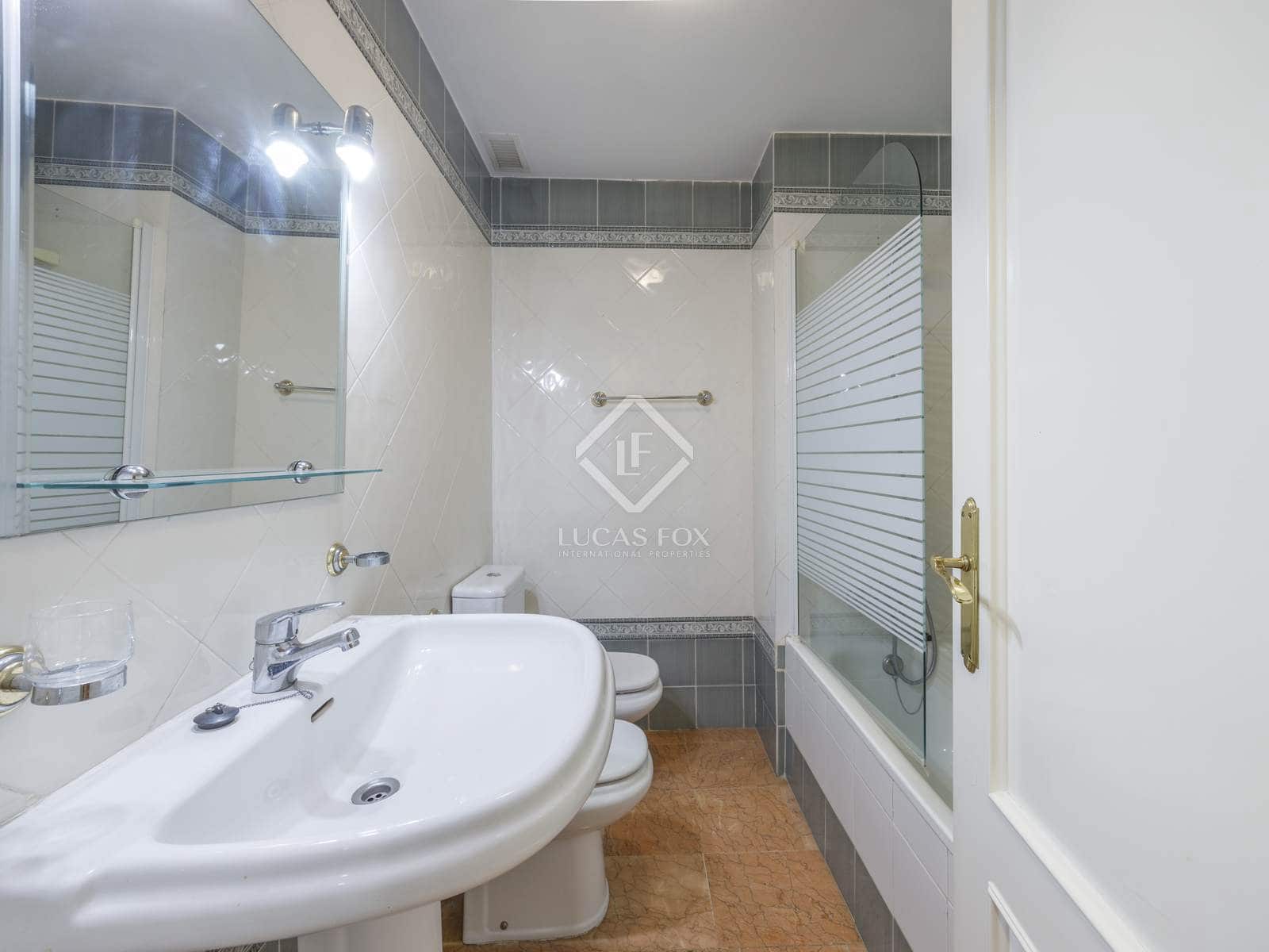 2 sypialnia Apartament do wynajęcia w Miasto Walencja z garażem - 1 700 € (Ref: 8534791)