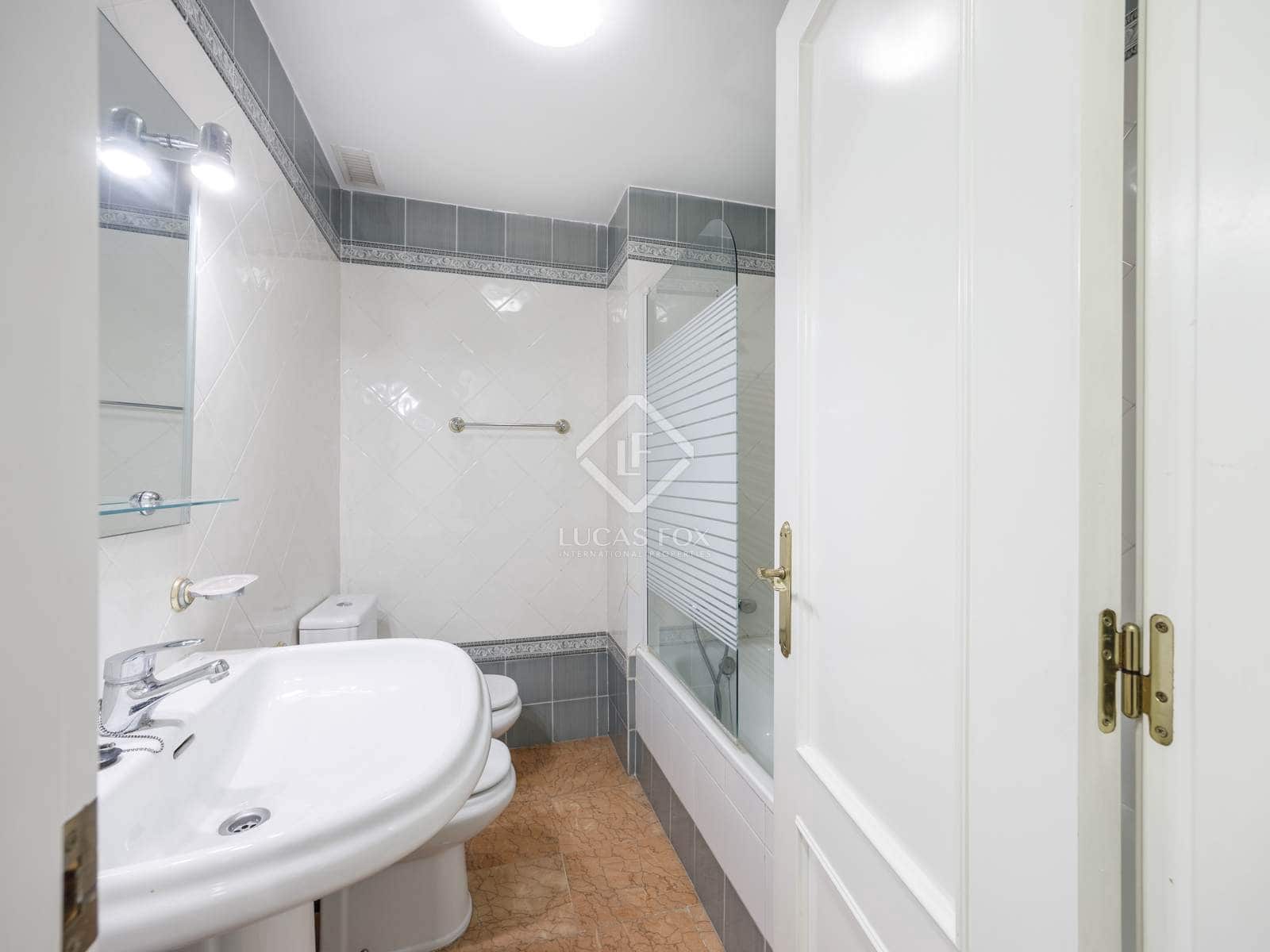 2 sypialnia Apartament do wynajęcia w Miasto Walencja z garażem - 1 700 € (Ref: 8534791)