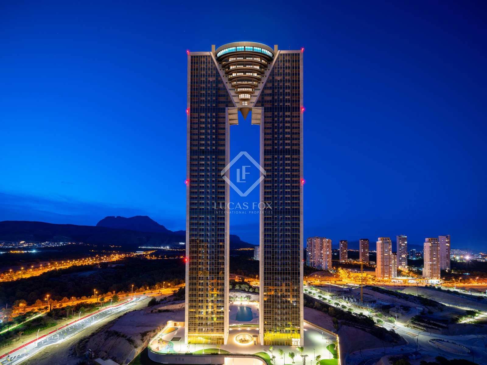 3 soveværelse Lejlighed til salg i Benidorm med swimmingpool garage - € 1.075.000 (Ref: 8535689)