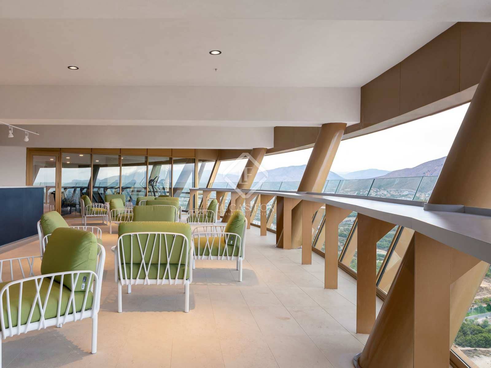 3 soveværelse Lejlighed til salg i Benidorm med swimmingpool garage - € 1.075.000 (Ref: 8535689)