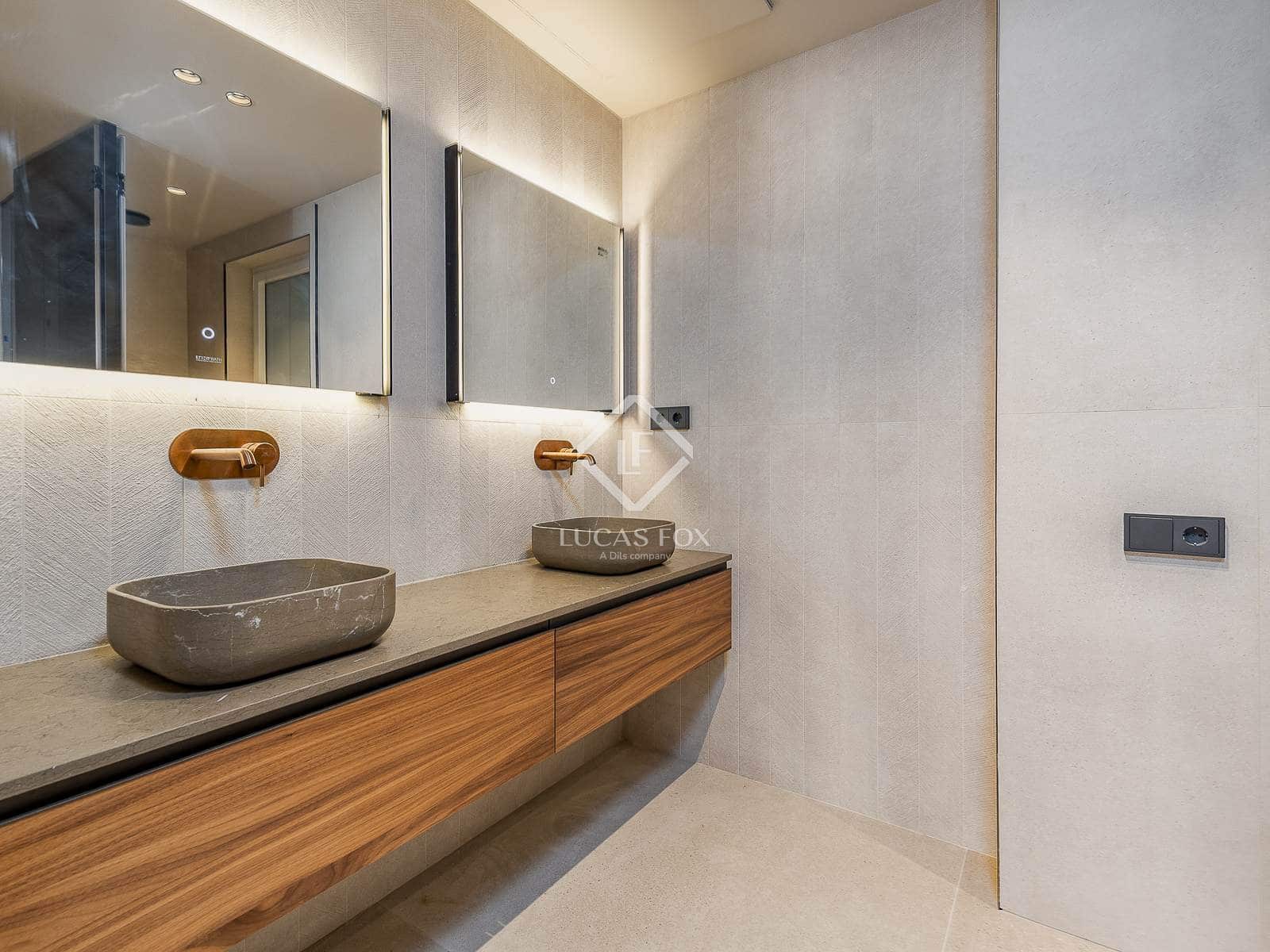 2 quarto Apartamento para venda em Barcelona cidade - 1 350 000 € (Ref: 8537324)