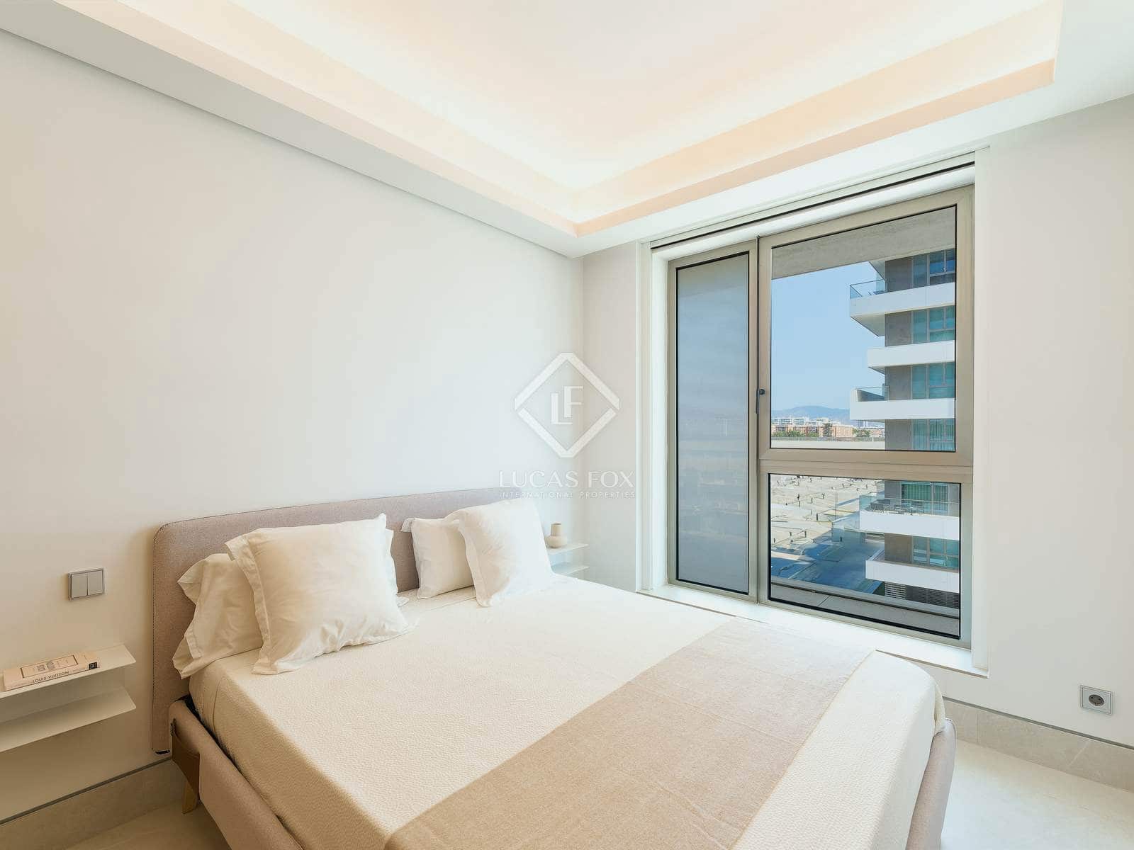 2 slaapkamer Appartement te koop in Malaga stad met zwembad garage - € 1.495.000 (Ref: 8540985)