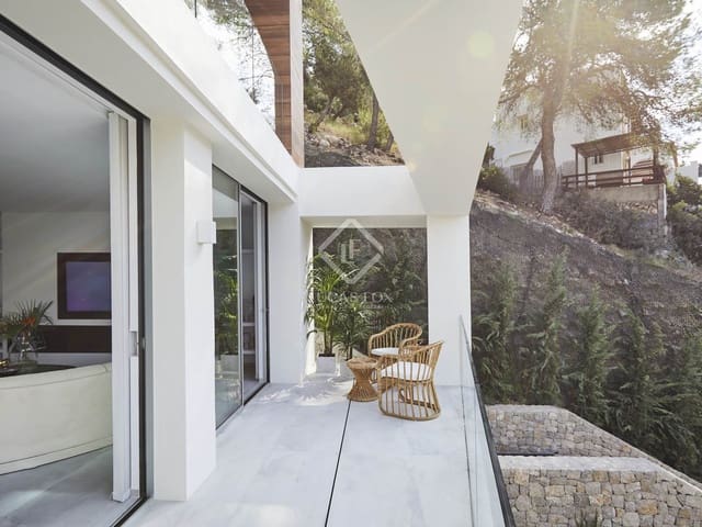 5 soveværelse Villa til salg i Cala Llonga, Santa Eulalia / Santa Eularia med swimmingpool - € 3.200.000 (Ref: 8541366)