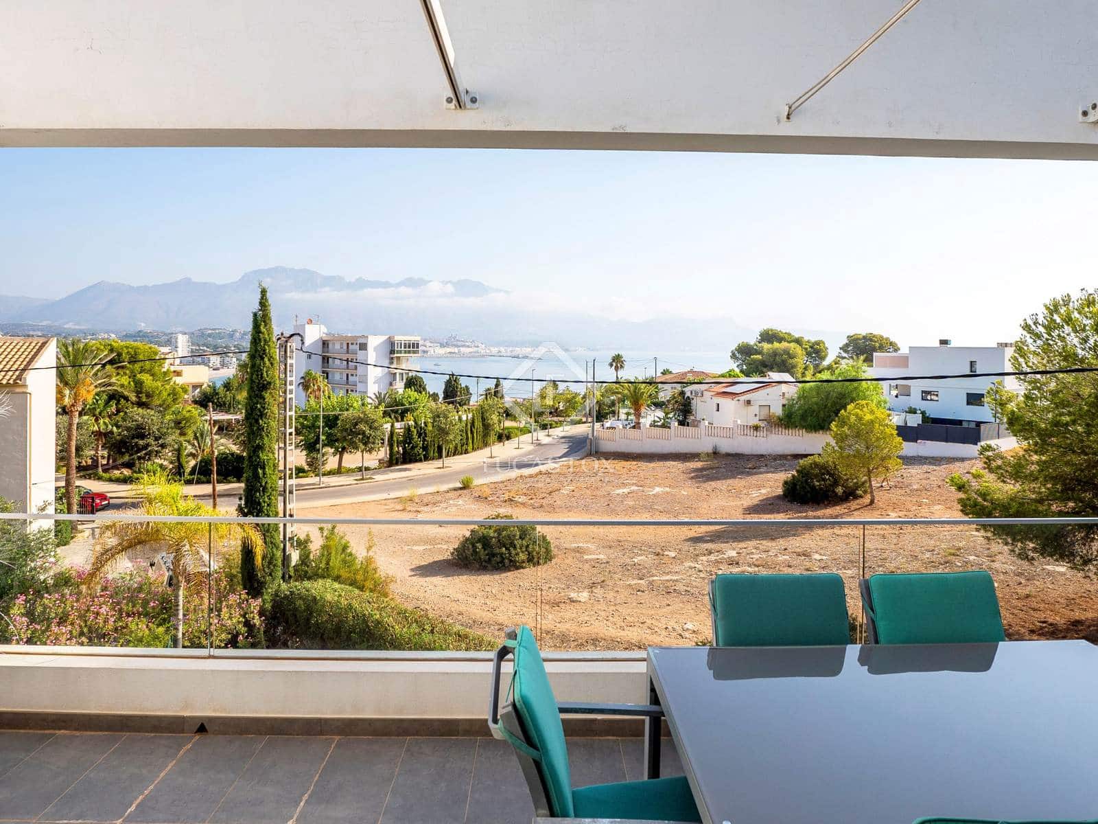 4 bedroom Villa for sale in Albir with pool garage - € 750,000 (Ref: 8546021)