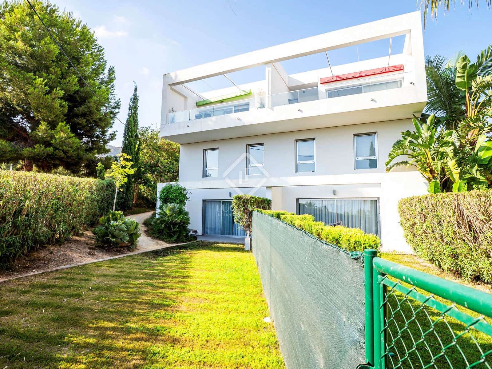 4 bedroom Villa for sale in Albir with pool garage - € 750,000 (Ref: 8546021)