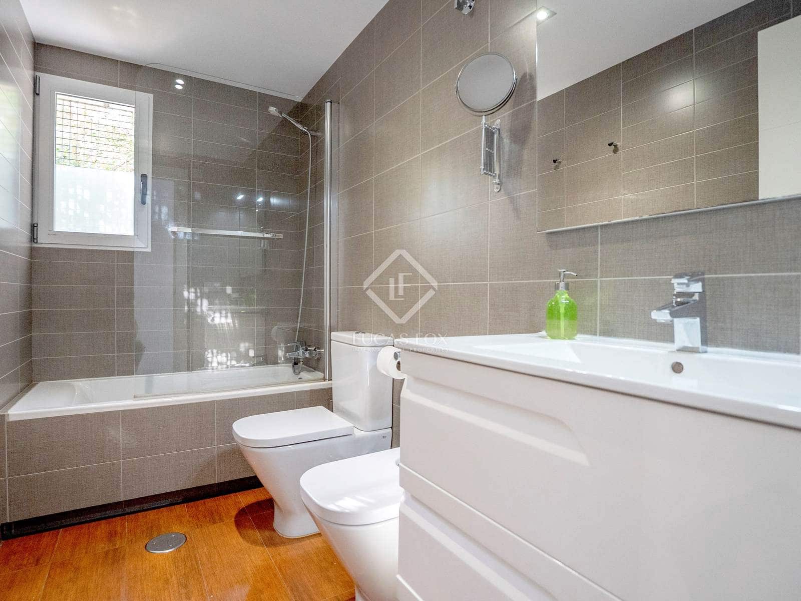 4 bedroom Villa for sale in Albir with pool garage - € 750,000 (Ref: 8546021)