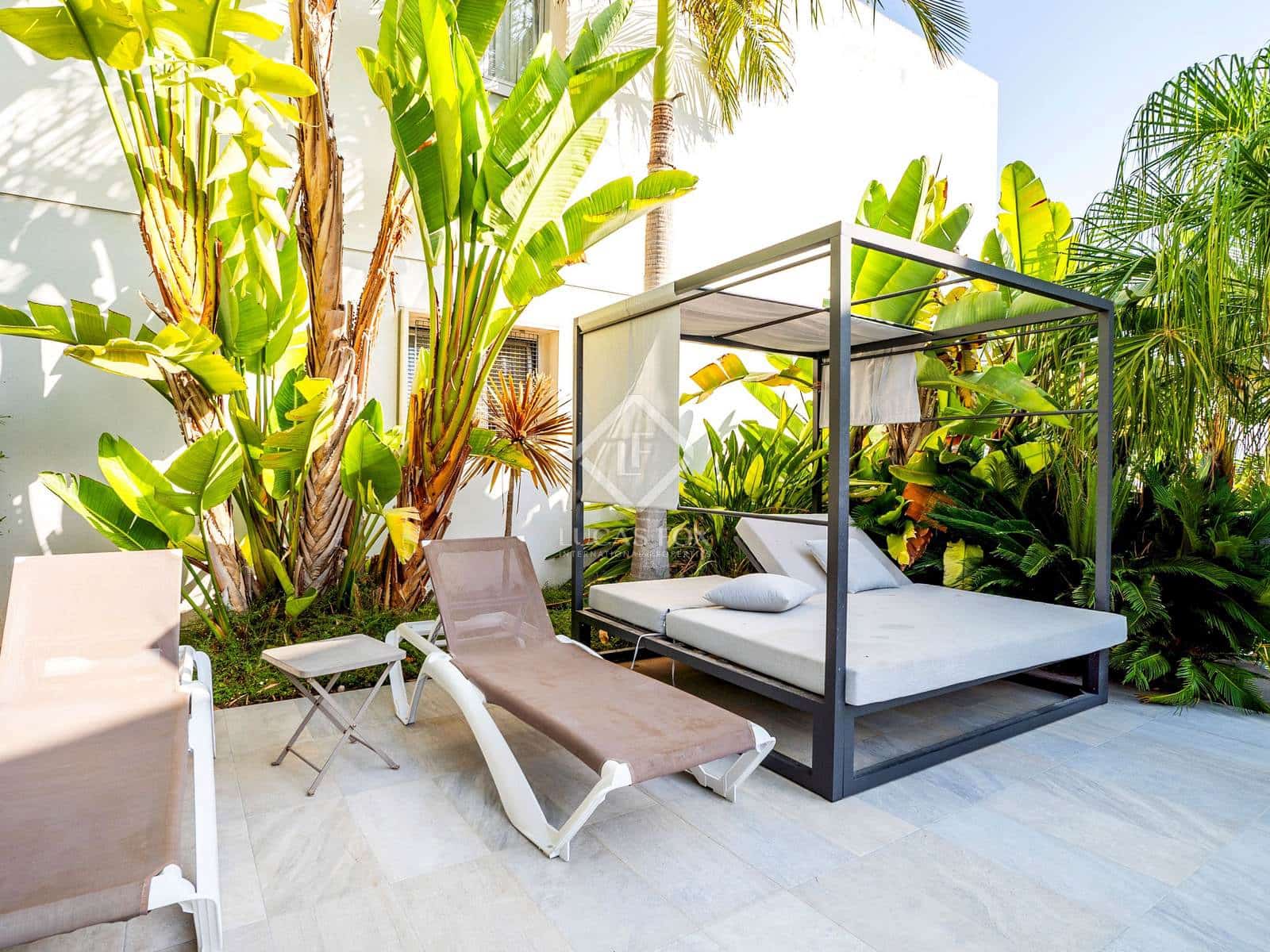 4 bedroom Villa for sale in Albir with pool garage - € 750,000 (Ref: 8546021)