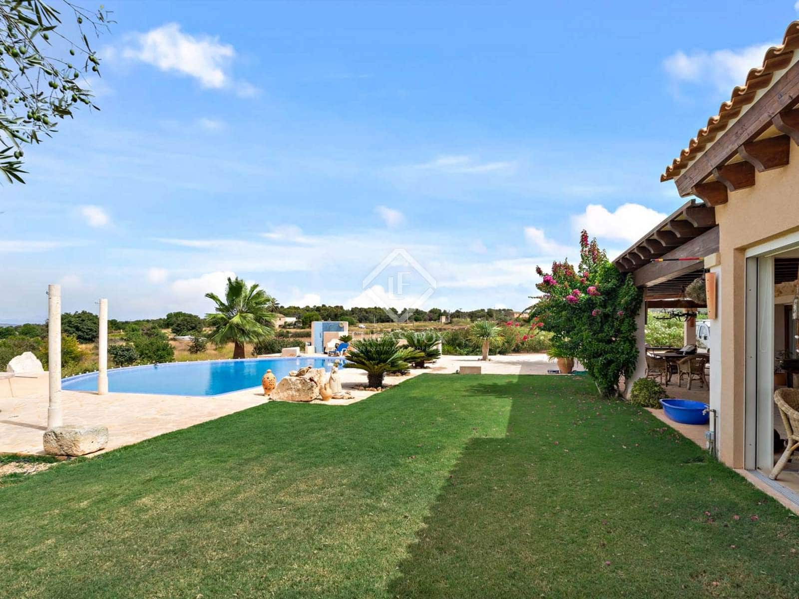 5 soveværelse Finca/Landehus til salg i Son Proenc / Son Prohens med swimmingpool garage - € 2.390.000 (Ref: 8547997)