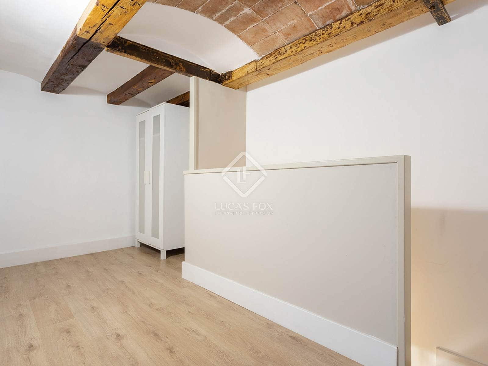 2 bedroom Apartment for rent in Barcelona city - € 2,500 (Ref: 8548601)