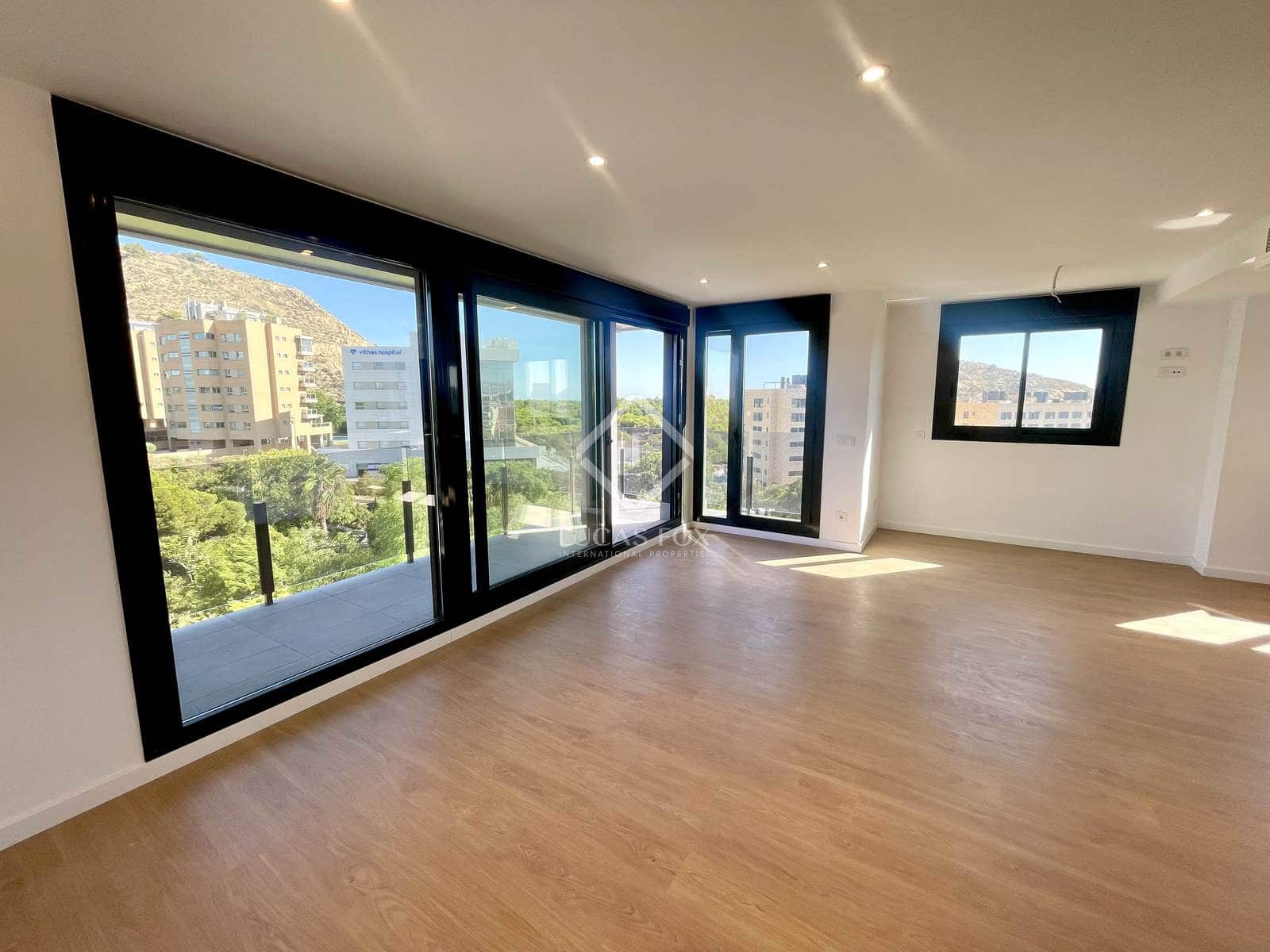 5 slaapkamer Penthouse te koop in Alicante stad met zwembad garage - € 995.000 (Ref: 8552933)