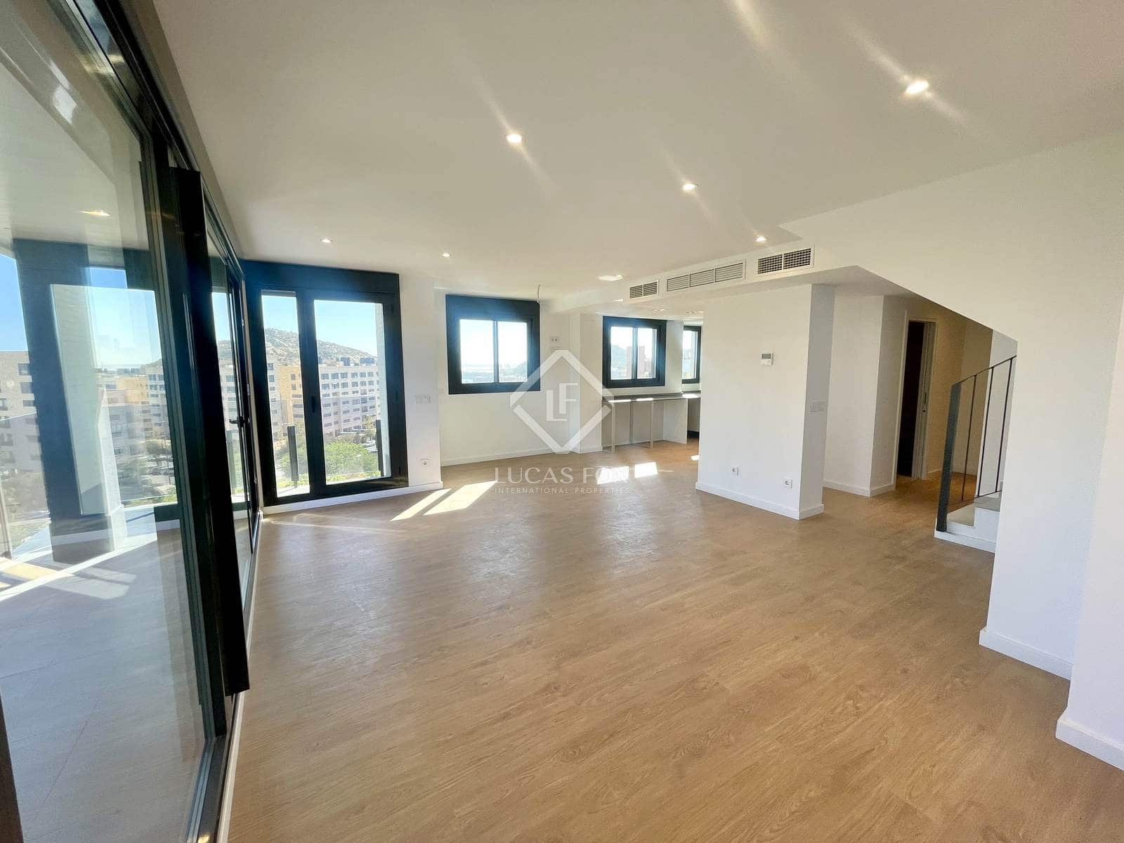 5 slaapkamer Penthouse te koop in Alicante stad met zwembad garage - € 995.000 (Ref: 8552933)