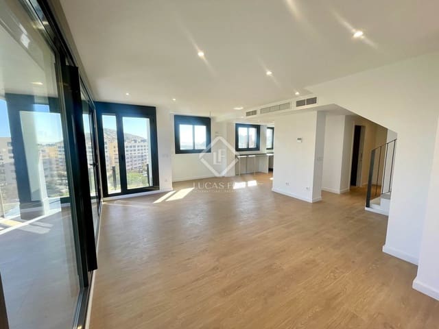 5 chambre Penthouse à vendre à Alicante ville avec piscine garage - 995 000 € (Ref: 8552933)