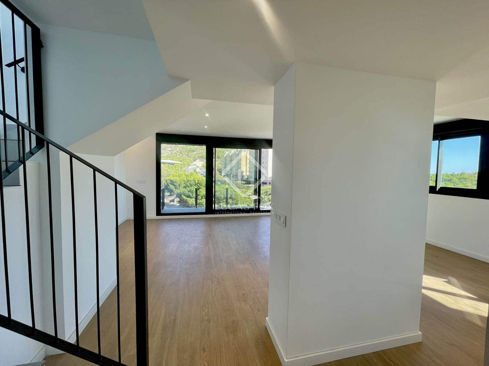 5 slaapkamer Penthouse te koop in Alicante stad met zwembad garage - € 995.000 (Ref: 8552933)