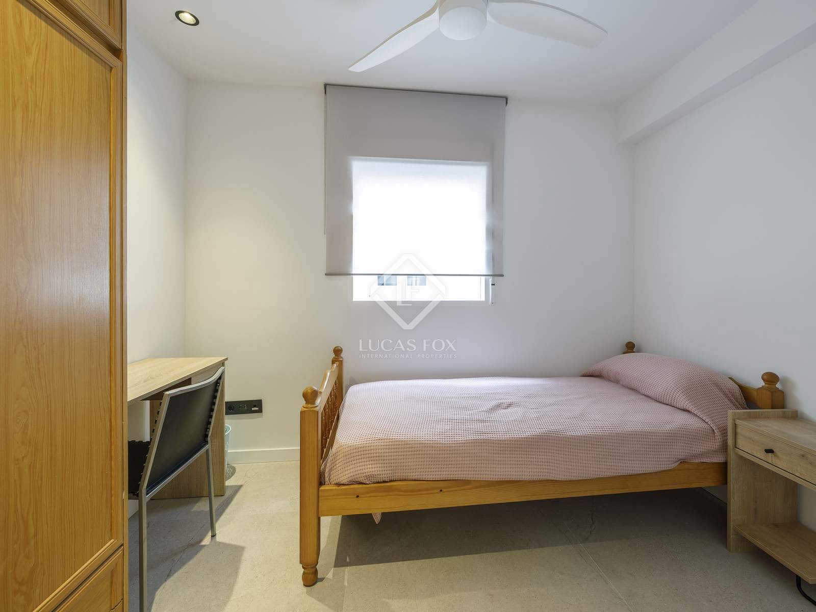 2 bedroom Apartment for rent in Valencia city - € 1,700 (Ref: 8553501)