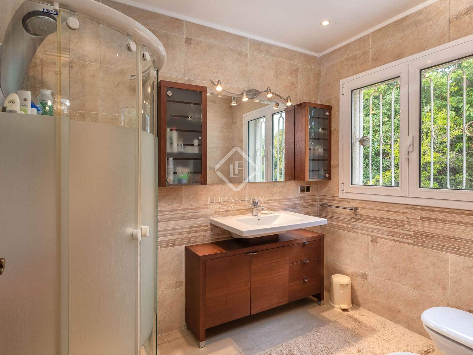 4 slaapkamer Villa te koop in Sant Feliu de Guixols met zwembad garage - € 1.950.000 (Ref: 8556264)