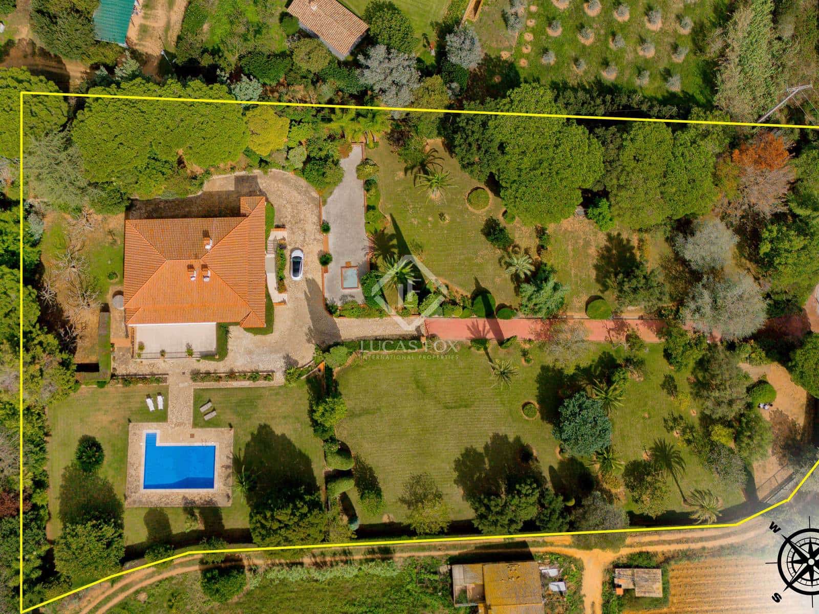 4 slaapkamer Villa te koop in Sant Feliu de Guixols met zwembad garage - € 1.950.000 (Ref: 8556264)