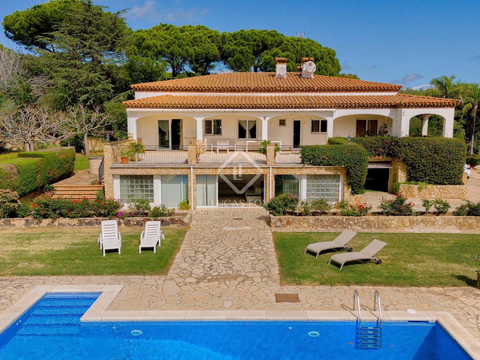 4 slaapkamer Villa te koop in Sant Feliu de Guixols met zwembad garage - € 1.950.000 (Ref: 8556264)