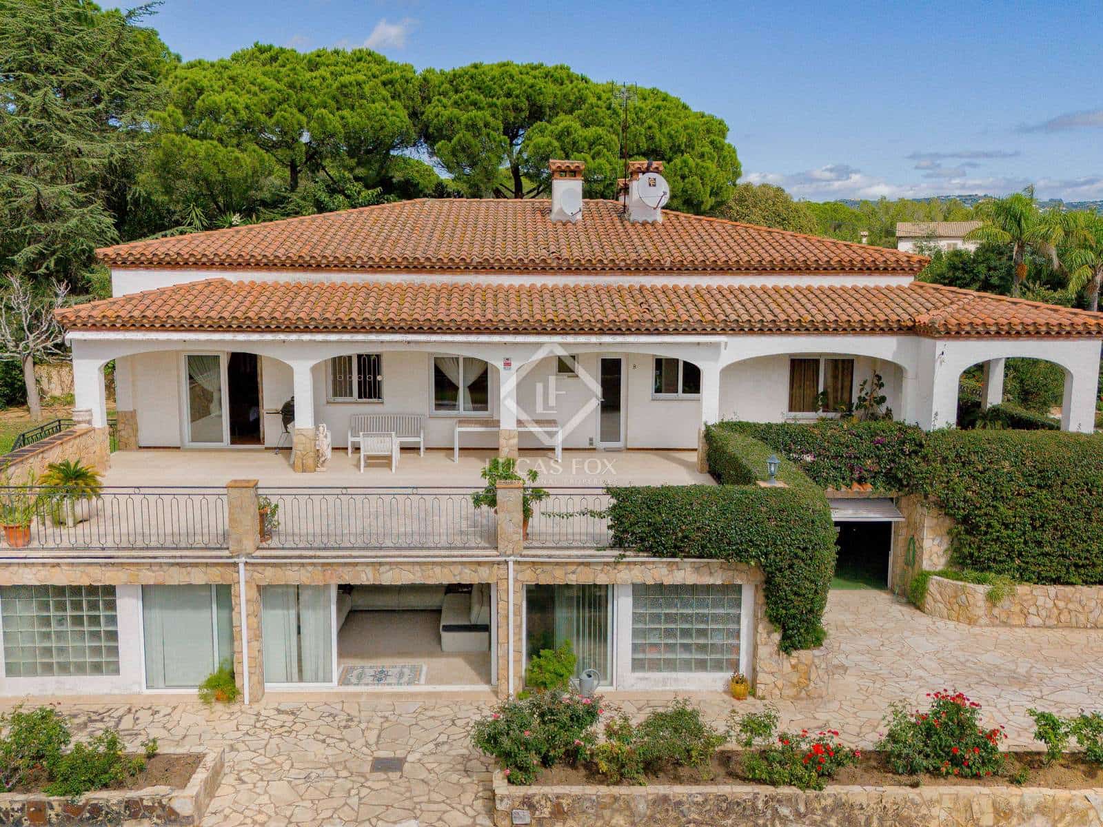 4 slaapkamer Villa te koop in Sant Feliu de Guixols met zwembad garage - € 1.950.000 (Ref: 8556264)
