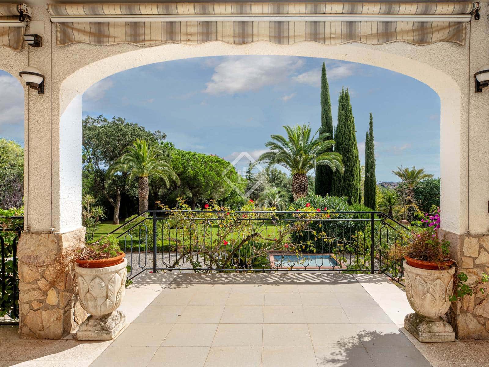 4 slaapkamer Villa te koop in Sant Feliu de Guixols met zwembad garage - € 1.950.000 (Ref: 8556264)