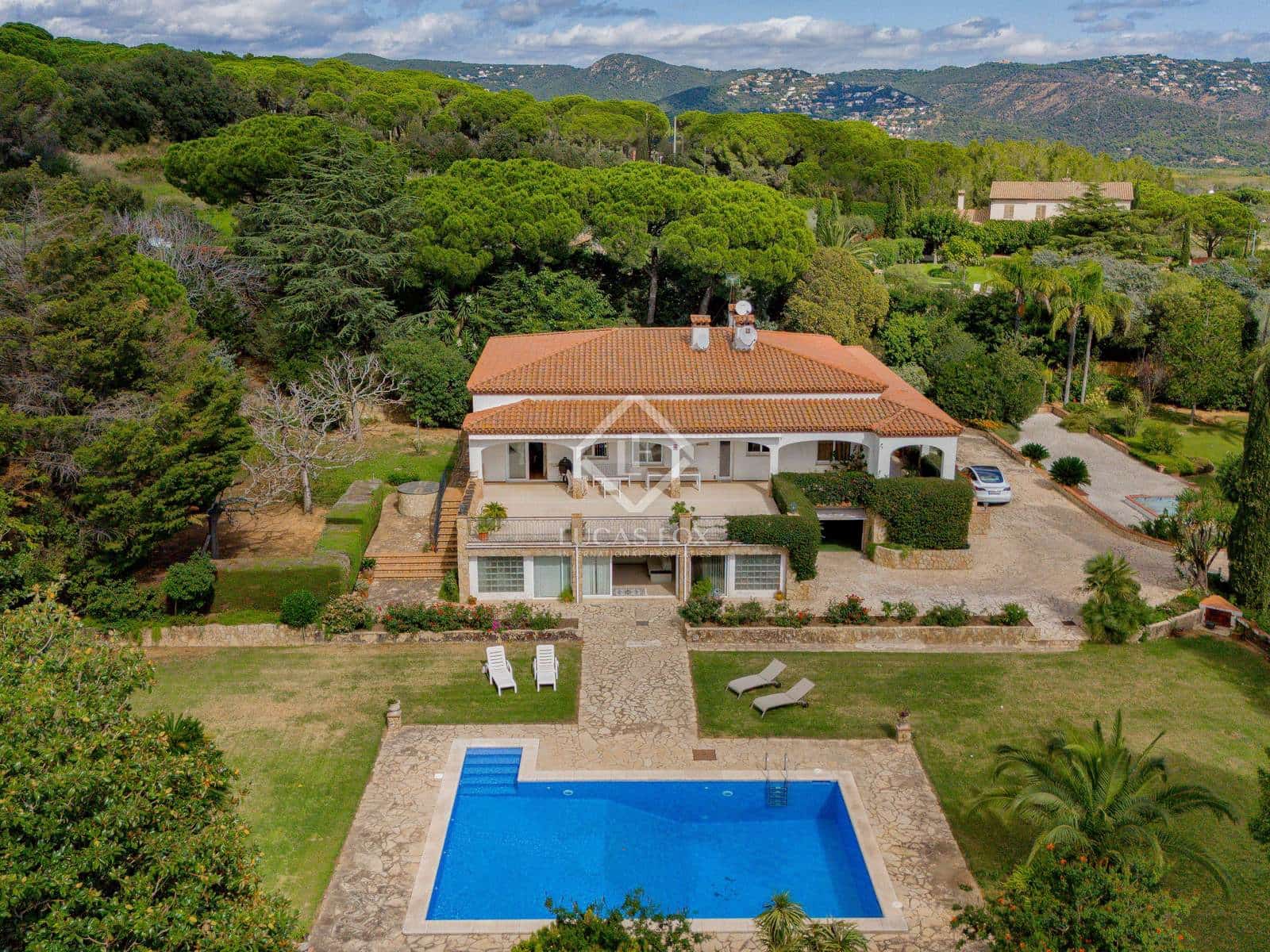 4 slaapkamer Villa te koop in Sant Feliu de Guixols met zwembad garage - € 1.950.000 (Ref: 8556264)