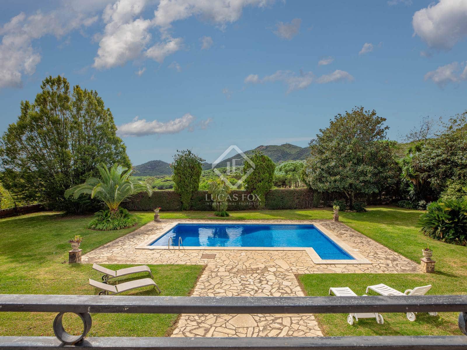 4 slaapkamer Villa te koop in Sant Feliu de Guixols met zwembad garage - € 1.950.000 (Ref: 8556264)