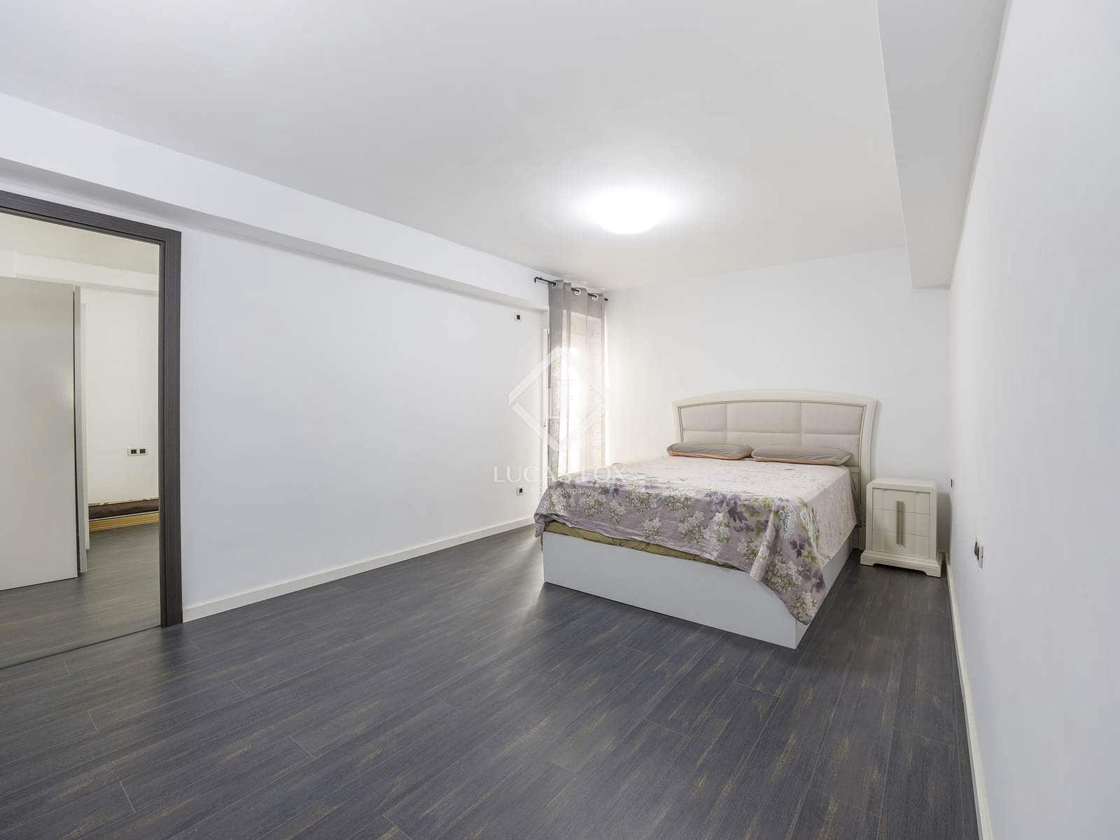 3 soverom Leilighet til leie i Valencia by - € 2 150 (Ref: 8562370)